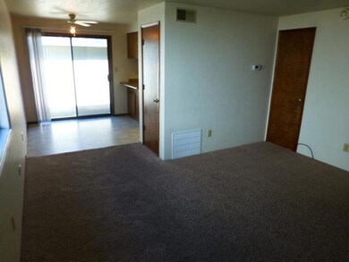 2056 Brookhurst St, Medford, OR 97504 - photo 3