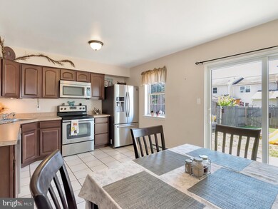 442 Blaker Dr, East Greenville, PA 18041 - photo 5