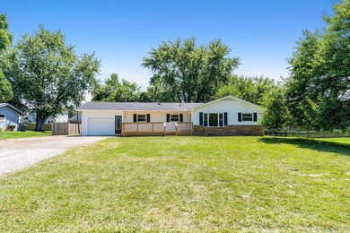 1-web-or-mls-2439-mccutcheon-rd