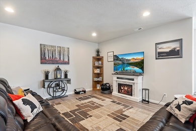 3253 S Lincoln Ln, Syracuse, UT 84075 - photo 5