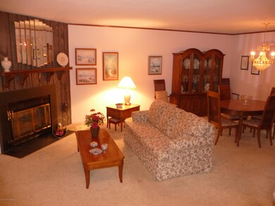 604 Buckingham Cir, Middletown, NJ 07748 - photo 4