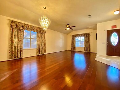 210 Trenton Dr, Wylie, TX 75098 - photo 5