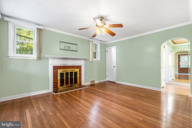 2426 Gilbert St, Broomall, PA 19008 - photo 5