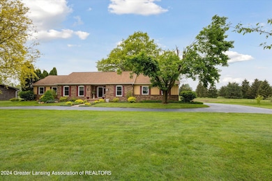 03-5995-Austin-Way-Grand-Ledge-MI-48837-