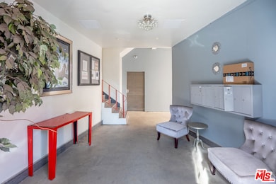 5831 Carlton Way unit 6, Los Angeles, CA 90028 - photo 2