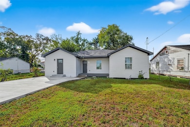 8702 Rinn St, Houston, TX 77078 - photo 2