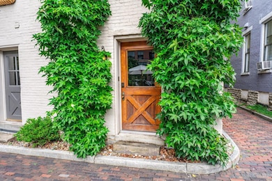 306 Grear Aly, Cincinnati, OH 45202 - photo 3