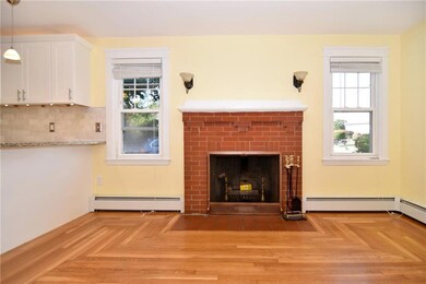 44 Pengrove St, Cranston, RI 02920 - photo 4