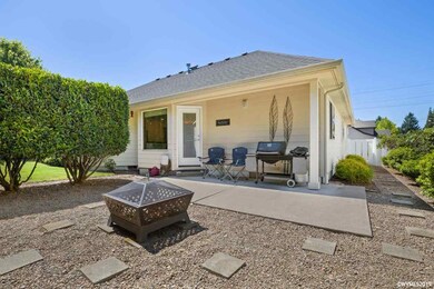 2071 Chase Loop SW, Albany, OR 97321 - photo 5