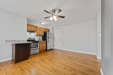 7450 N Greenview Ave unit 76, Chicago, IL 60626 - photo 4
