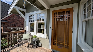 5521 34th Ave NE, Seattle, WA 98105 - photo 4