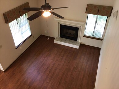 6 Maplecrest GR(Donna Urban)
