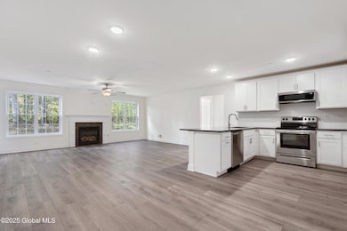 140 Carriage Blvd, Rotterdam, NY 12306 - photo 4