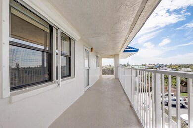 N Highway A1A Apt 411-004