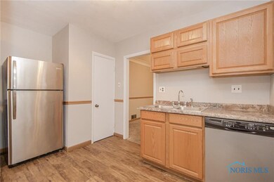 1126 Cribb St, Toledo, OH 43612 - photo 4