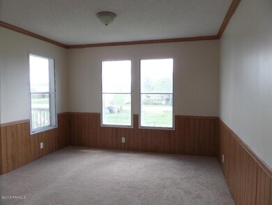 5 Dining area