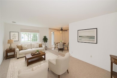 525 Correll Ave unit 17, Staten Island, NY 10309 - photo 5