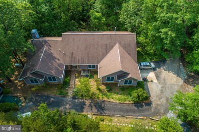 307 and 311 Jermikey Ct, Hedgesville, WV 25427 - photo 4