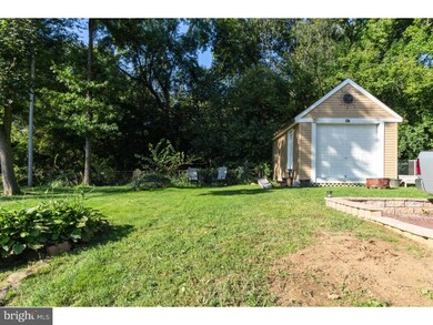 445 Park Dr, Glenolden, PA 19036 - photo 3