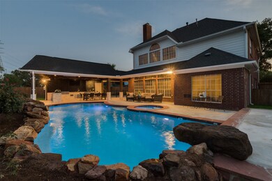 LED Pool Lights that change colors have been recen