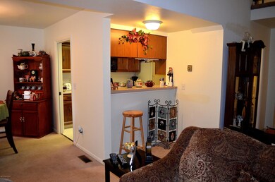 Breakfast Bar/Nook