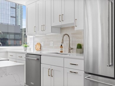 The Strada 234 unit 720, Boston, MA 02114 - photo 2