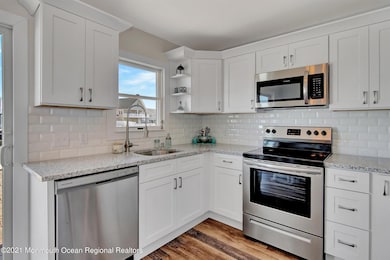 10 N Commodore Dr, Little Egg Harbor Township, NJ 08087 - photo 3