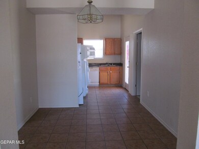 14485 Bryce Dr, Horizon City, TX 79928 - photo 2
