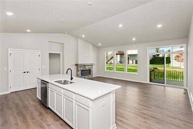 9383 Modena Ln, West Des Moines, IA 50266 - photo 5