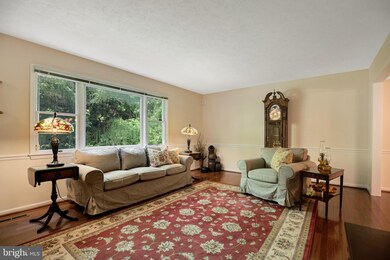 23056 Pine Needle Ct, California, MD 20619 - photo 3