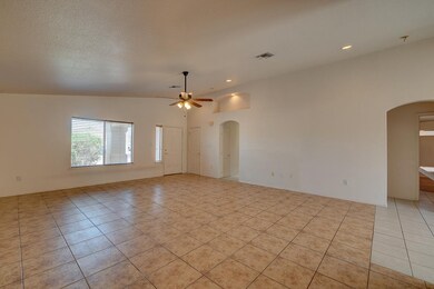 10627 E 34th St unit III, Yuma, AZ 85365 - photo 2