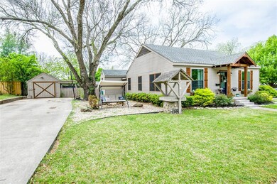 1109 N Preston St, Ennis, TX 75119 - photo 3