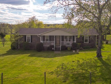 132 Sandusky Rd, Shelbyville, TN 37160 - photo 3