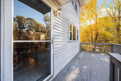 245 Beacon Hill Rd unit B, Pembroke, NH 03275 - photo 3