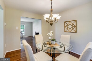 17510 Saint Theresa Dr, Olney, MD 20832 - photo 7