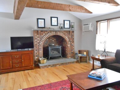 103 Water View Dr, Hawley, PA 18428 - photo 6