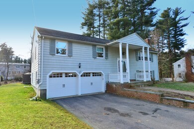 9 Fox Ln, Medfield, MA 02052 - photo 2