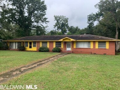 135 Harris St, Atmore, AL 36502 - photo 2