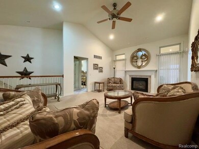 1151 Creekside Ct unit 32, Burton, MI 48509 - photo 6