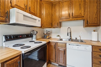 1800 45th St, Des Moines, IA 50310 - photo 7