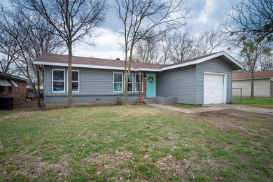 803 Phillips St, Cleburne, TX 76033 - photo 3