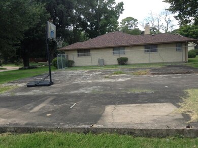 7617 Tully St, Houston, TX 77016 - photo 6