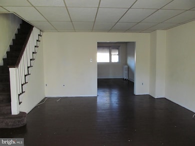 908 Marshall Rd, Sharon Hill, PA 19079 - photo 2