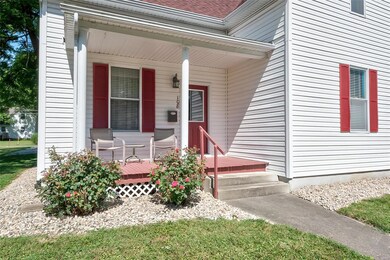 108 S Vine St, Freeburg, IL 62243 - photo 2