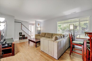 f8-52760-67374-06