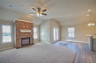 2200 Crooked Oak Dr, Shawnee, OK 74804 - photo 3