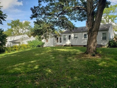 28 Orchardview St, West Springfield, MA 01089 - photo 4