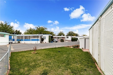 Spacious lawn great for gardening