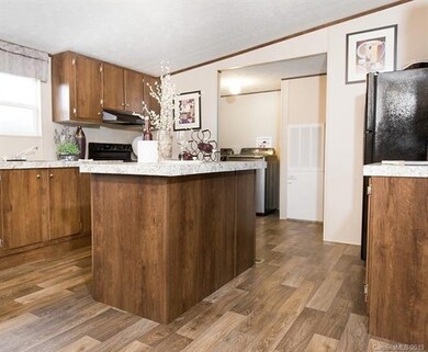 327 Branchwood Rd, Statesville, NC 28625 - photo 3