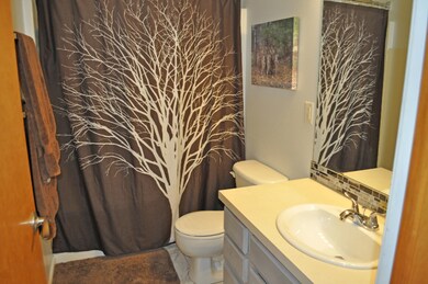 Upper Full Bath